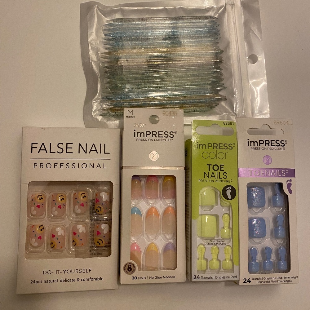 Press on nails and toenails bundle
